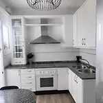 3 Con Garaje Y Wifi Gratis A Pocos Minutos Del Centro De Jerez Appartement