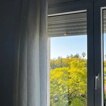 3 Con Garaje Y Wifi Gratis A Pocos Minutos Del Centro De Jerez Apartmán