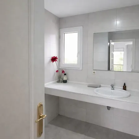 3 Con Garaje Y Wifi Gratis A Pocos Minutos Del Centro De Jerez * Jerez de la Frontera