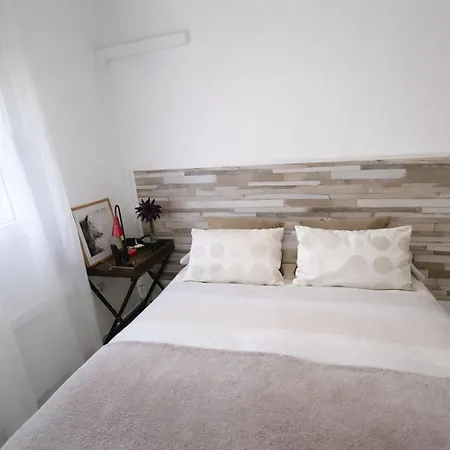 Apartmán 3 Con Garaje Y Wifi Gratis A Pocos Minutos Del Centro De Jerez Jerez de la Frontera