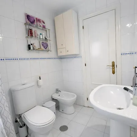 3 Con Garaje Y Wifi Gratis A Pocos Minutos Del Centro De Jerez Apartmán