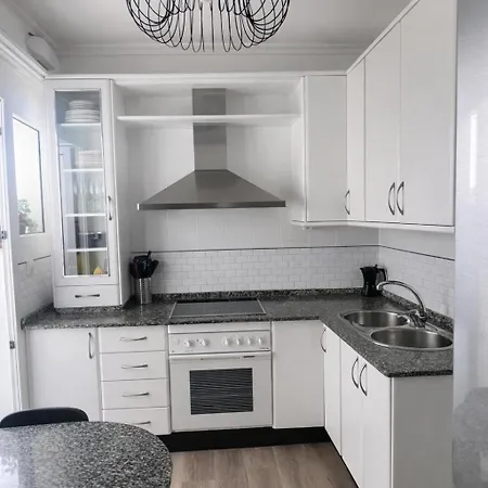 3 Con Garaje Y Wifi Gratis A Pocos Minutos Del Centro De Jerez Apartmán