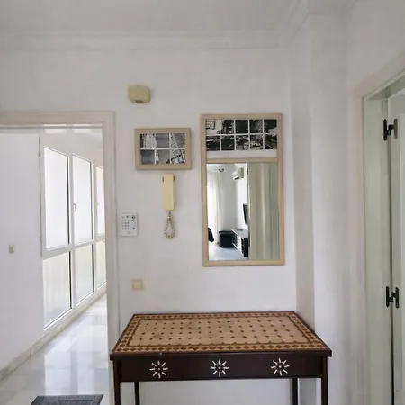 Apartmán 3 Con Garaje Y Wifi Gratis A Pocos Minutos Del Centro De Jerez *