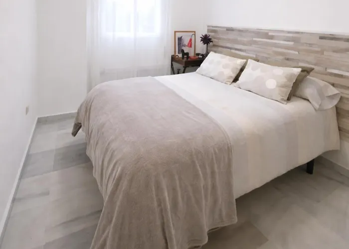 Apartment 3 Con Garaje Y Wifi Gratis A Pocos Minutos Del Centro De Jerez Jerez de la Frontera