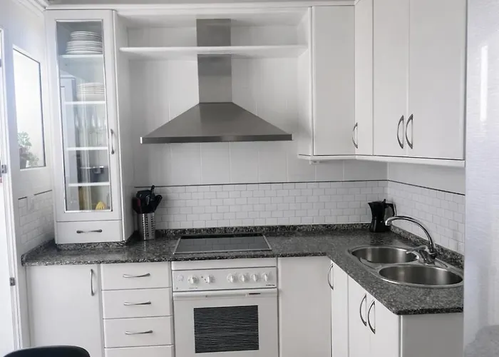 3 Con Garaje Y Wifi Gratis A Pocos Minutos Del Centro De Jerez Apartment