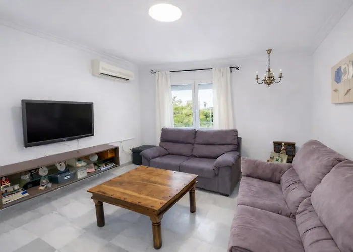 3 Con Garaje Y Wifi Gratis A Pocos Minutos Del Centro De Jerez