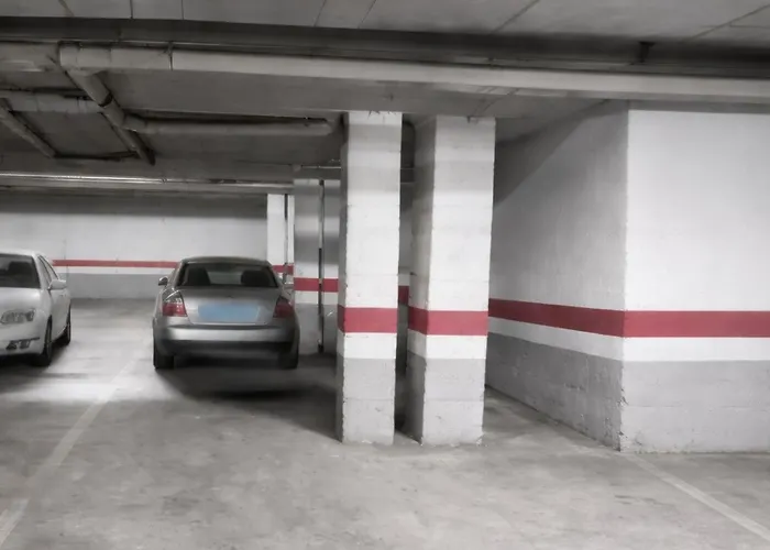 3 Con Garaje Y Wifi Gratis A Pocos Minutos Del Centro De Jerez Jerez de la Frontera